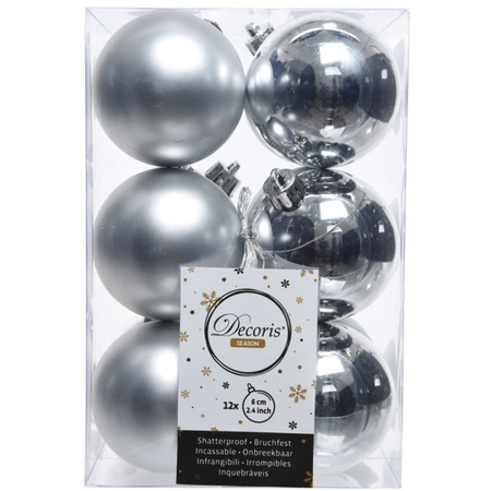 12x Silver Christmas baubles 6 cm plastic matte/shiny