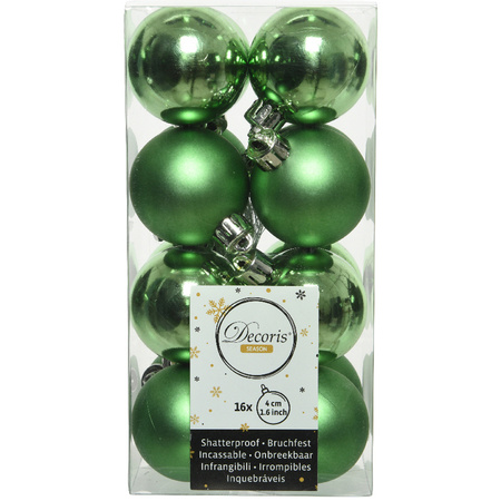 16x Plastic christmas baubles mistletoe green 4 cm mix