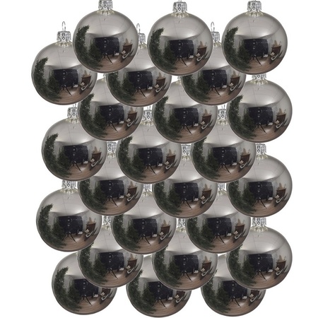 24x Zilveren glazen kerstballen 8 cm glans