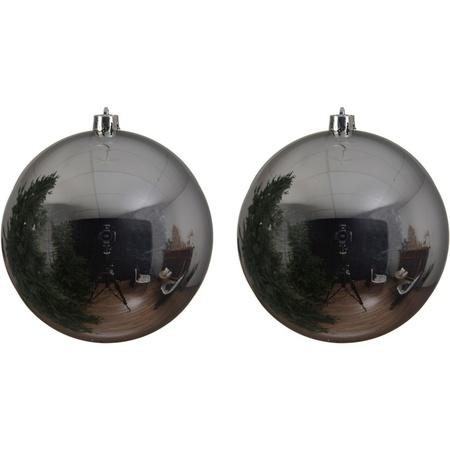 2x Grote zilveren kerstballen van 14 cm glans van kunststof
