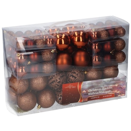 2x pakket met 100x bruine kunststof kerstballen 3, 4, 6 cm