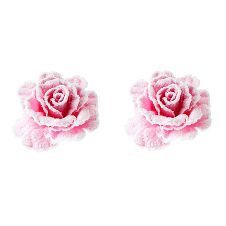 4x stuks pastel roze rozen met sneeuw op clip 10 cm - kerstversiering