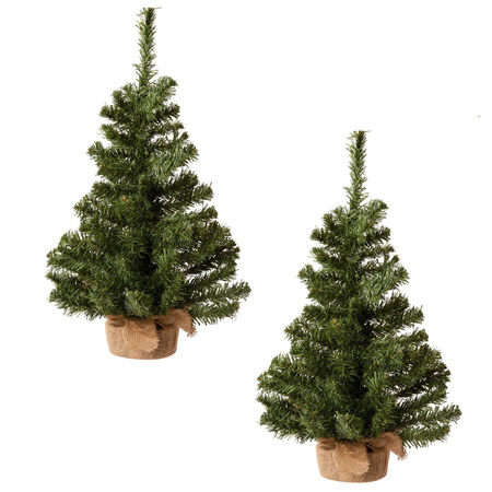 4x stuks volle kerstbomen in jute zak 60 cm kunstbomen