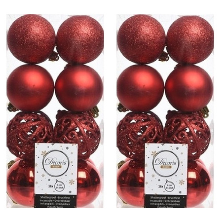 64x Christmas red Christmas baubles 6 cm plastic mix