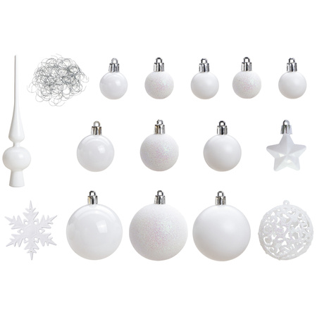 Package with 110x plastic christmas baubles/ornaments with peak white